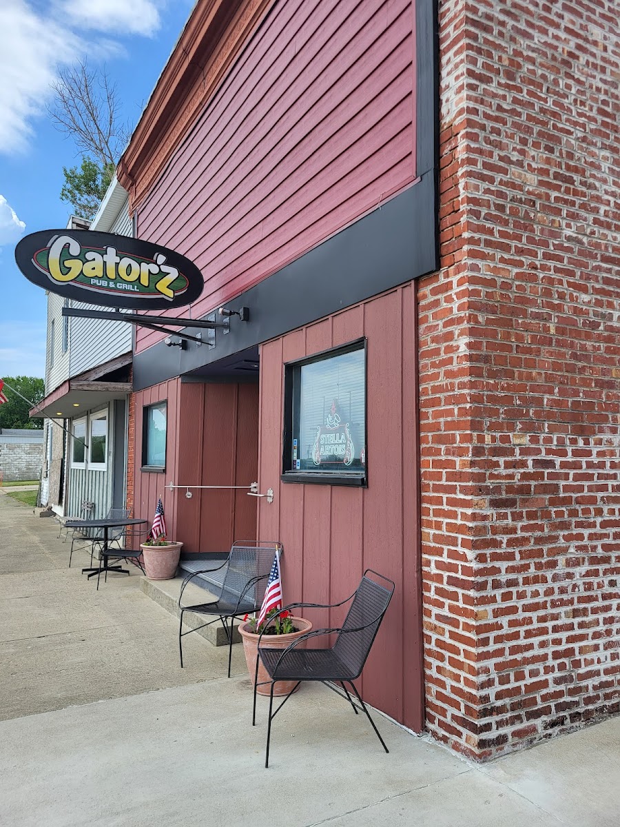 Banner Gator'z Pub & Grill 01